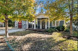 Charming Bungalow in Alamo Heights