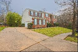 Colonial Home in Forge Landing