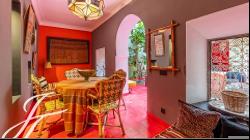 Stylish large 3 bedroom Riad with prime location