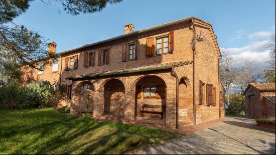 Semi-detached country house with land, Montepulciano - Tuscany