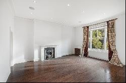 Wonderful family home close to Holland Park