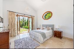 Fantastic villa with sea views and overlooking the golf course.