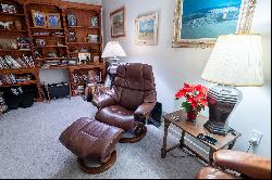 Fantastic 55+ Condo