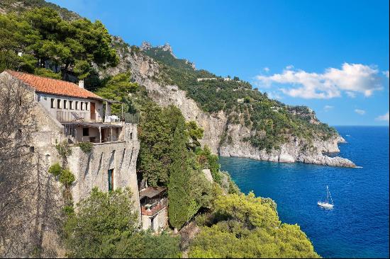 Saracen tower in the heart of the Amalfi coast