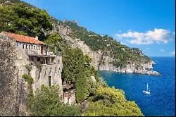 Saracen tower in the heart of the Amalfi coast