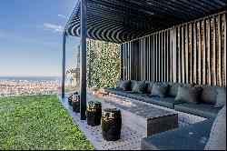 Hollywood" mansion with Barcelona at its feet