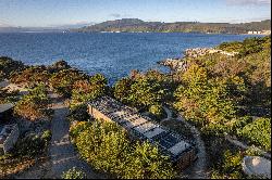 Engawa House - Famous architectural home in Punta Pite.