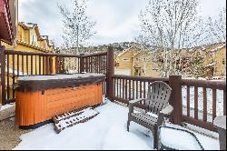 End Unit 4 Bedroom Townhome Close to Park City Resort