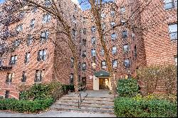 102-18 64 Avenue,Forest Hills, NY, 11375