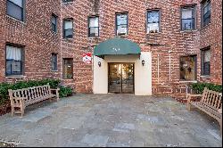 102-18 64 Avenue,Forest Hills, NY, 11375