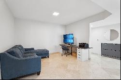 16500 Collins Ave,Sunny Isles Beach, FL, 33160