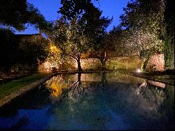 Pont du Gard - Nimes -  Avignon -  Propriete historique restauree