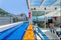 Duplex penthouse with views of Lagoa Rodrigo de Freitas and full amenities