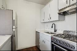 236 Newark Avenue, unit 4, Jersey City, NJ 07302