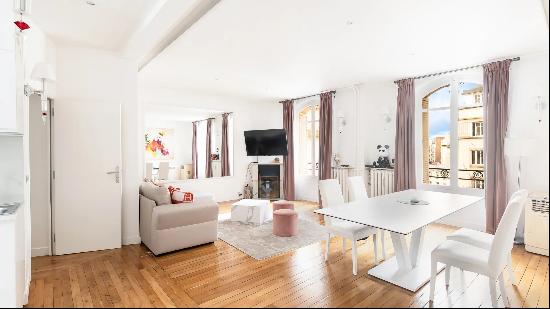 Apartment for sale in Paris, France