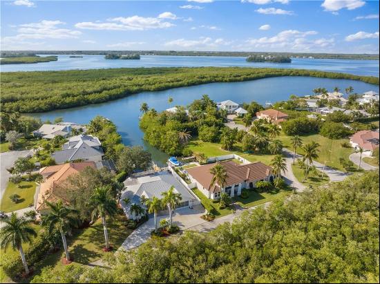 45 Sovereign Way, Hutchinson Island, FL, 34949, USA