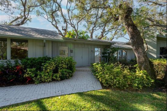 3350 OLD OAK DRIVE, Sarasota, FL, 34239, USA