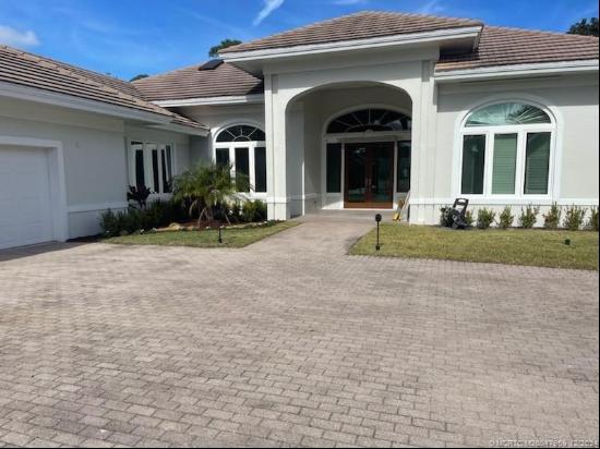 6766 SE Barrington Drive, Stuart, FL, 34997, USA