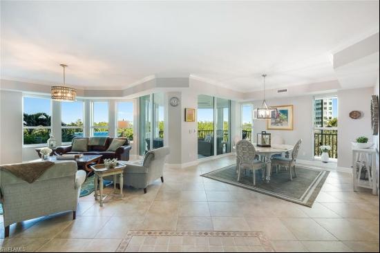 285 Grande WAY, #406, Naples, FL, 34110, USA