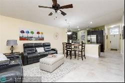 22278 Whistling Pines Ln #B, Boca Raton FL 33428