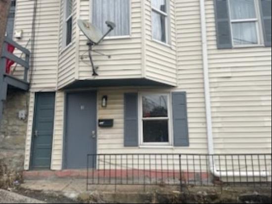 5 Boggs Ave Unit 3, Mt Washington PA 15211