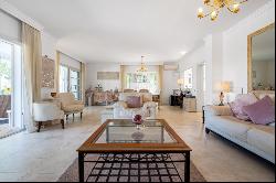 Elegant classic-style villa in Nueva Andalucia, Marbella 29660