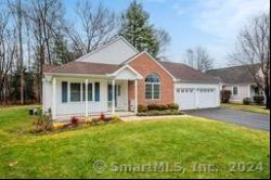 82 Bailey Circle, South Windsor CT 06074