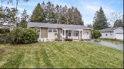 7 Hemlock Dr, Hempfield Twp - Mer PA 16125