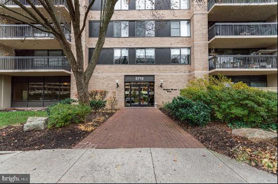 3713 S George Mason Drive Unit 211W, Falls Church VA 22041