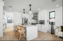 512 Marguerite Ave #B, Corona del Mar CA 92625