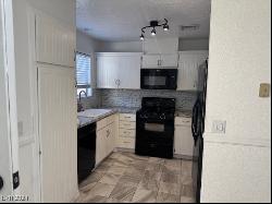 537 Kristin Lane, Henderson NV 89011