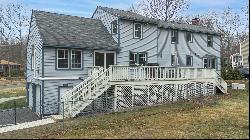 7 Carberry Drive, Derry NH 03038