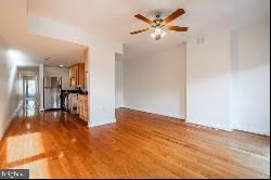 221 Race Street Unit 5, Philadelphia PA 19106