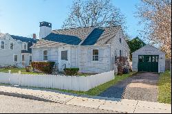 9 Pearl Street, Mattapoisett MA 02739