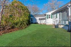 9 Pearl St, Mattapoisett MA 02739