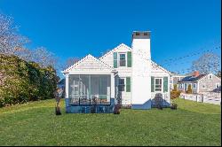 9 Pearl St, Mattapoisett MA 02739