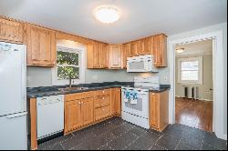 49 Pawtucket Avenue, Wethersfield CT 06109