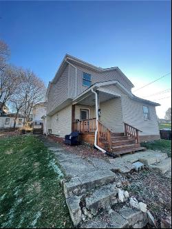 224 1st Ave, Sharon PA 16146