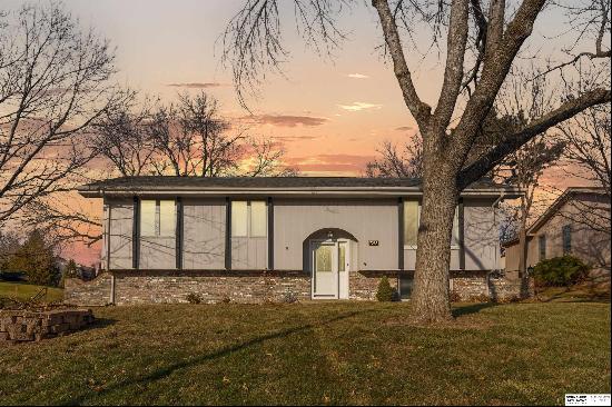 7268 Drexel Street, Ralston NE 68127