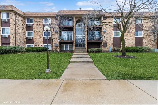 705 HERITAGE Drive #112, Hoffman Estates IL 60169