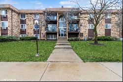 705 HERITAGE Drive #112, Hoffman Estates IL 60169