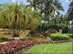 2817 Tiburon BLVD E #4-101, Naples FL 34109