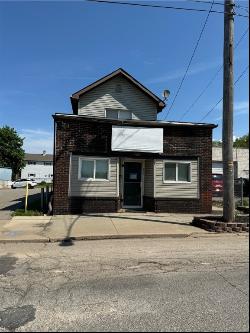 417 E Long Ave, New Castle/5th PA 16101