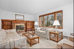 95 Valley Brook Rd, Barnstable MA 02632