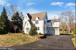 3 Hedgerow Lane, Wayne PA 19087