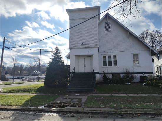 604 W 57th Street, Ashtabula OH 44004