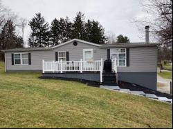 215 S Thompson Ln, Hempfield Twp - Wml PA 15642