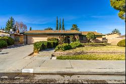 44117 27th Street, Lancaster CA 93536