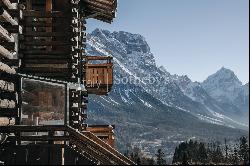 Iconic panoramic villa in Cortina d'Ampezzo