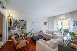 Flat, 5 bedrooms, for Sale